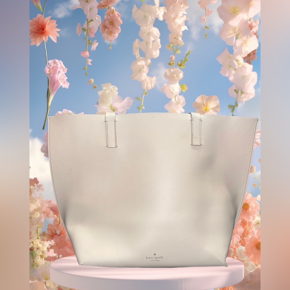 Kate Spade - Foster Court Pebble Leather Tasha Tassle Tote - Ivory Royal Blue